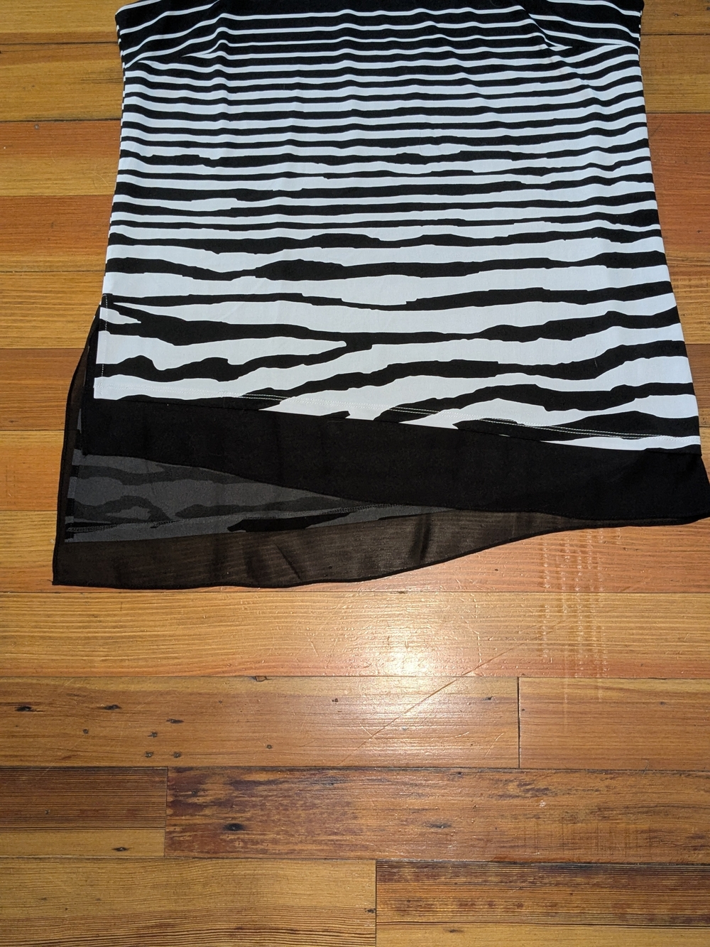 FRANK LYMAN DESIGN - SIZE 16 Zebra-Striped Tunic - Picture 6 of 16